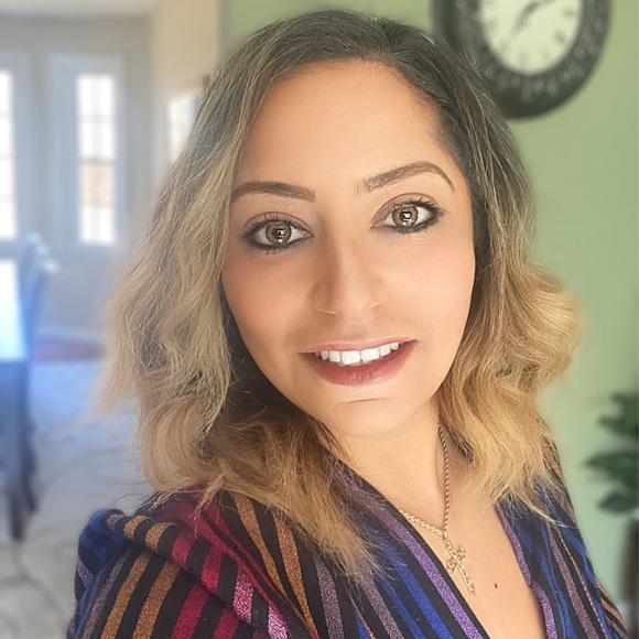 Meet your Posher, Mai - Picture 1 of 1